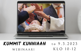 Kummit kunniaan -webinaarin mainoskuva, kummit siunaamassa kastettavaa lasta kannettavan tietokoneen näytöllä